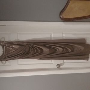 Tadashi shoji dress large